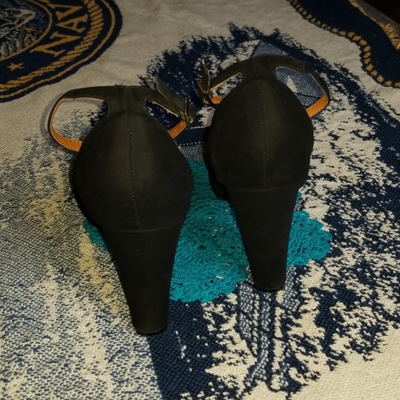 Women's Velvet Chunky Heels 👠 - Picture 4 of 4